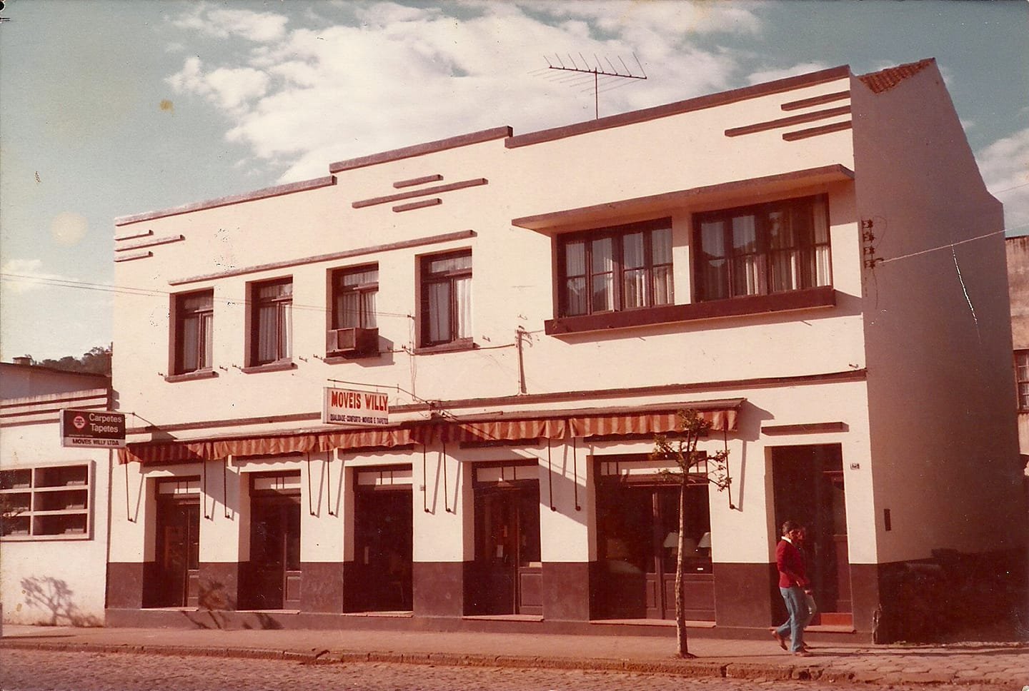 Fachada histórica da Móveis Willy